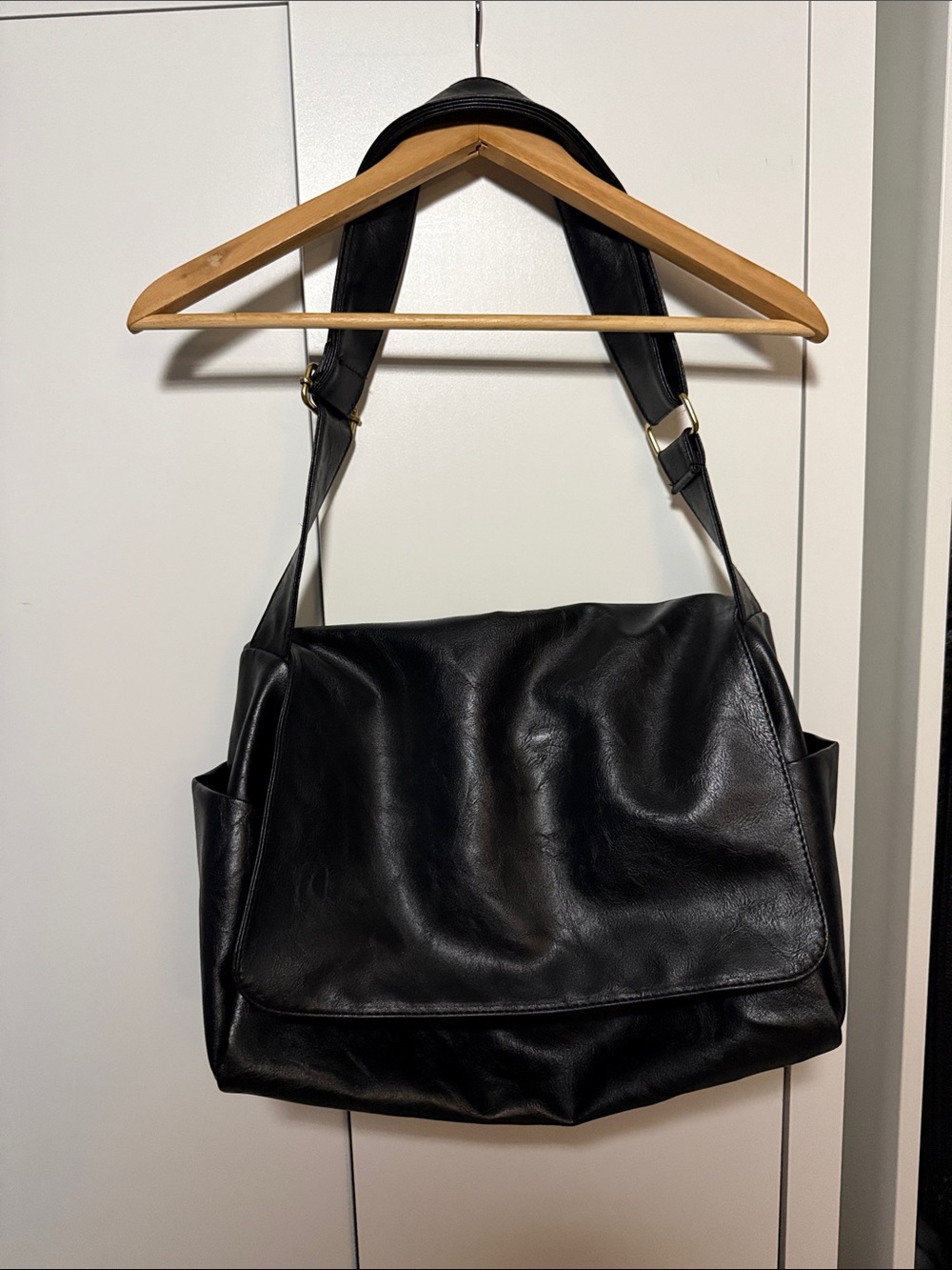 Everyday Black Leather Shoulder Bag - Soft Spacious Carryall